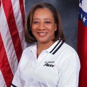 Meet your Posher, Cynthia